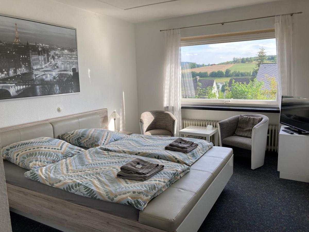 Bed & Breakfast Weisser Stein Schmallenberg Exteriör bild